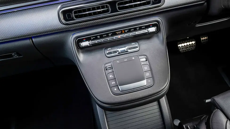 Mercedes-Benz V-Class side profile